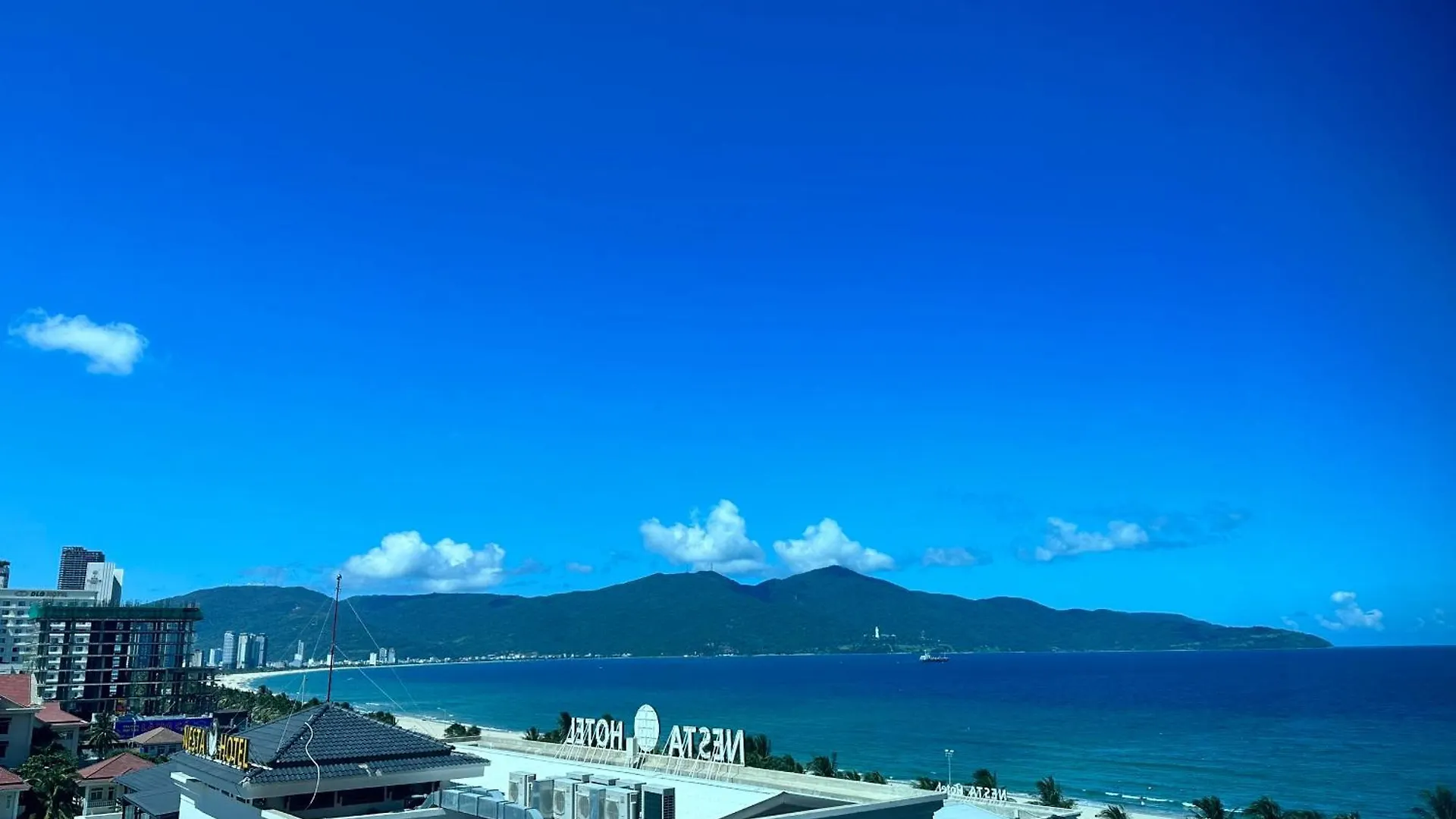 Da Nang Daisy Apartment Vietnam